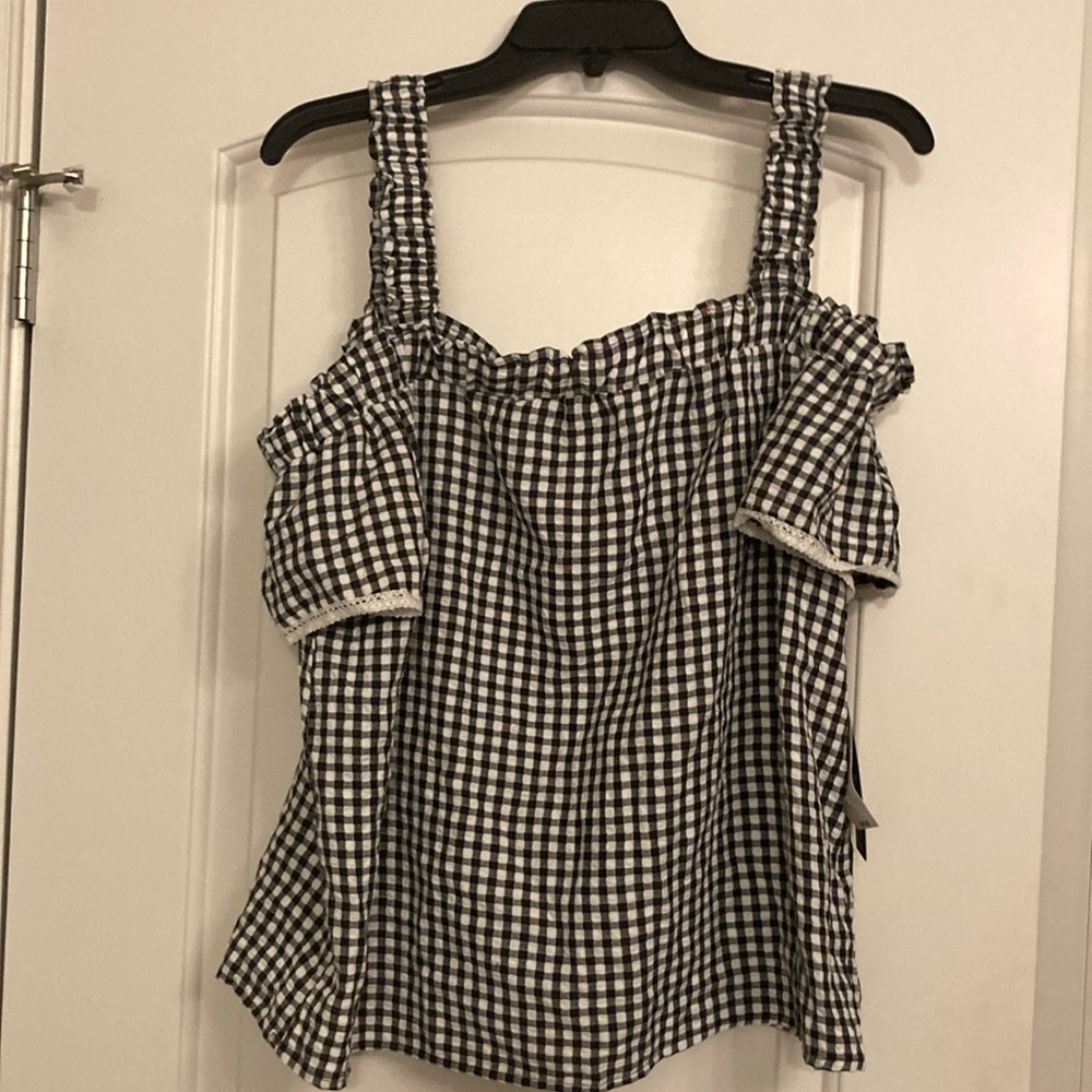 A Byer black and white top